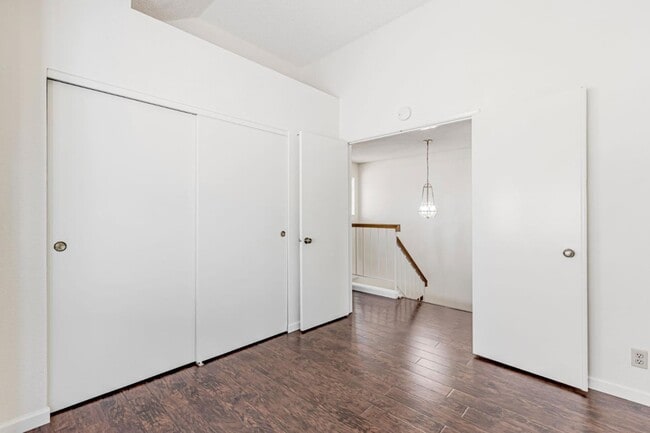 Building Photo - 39737 Potrero Dr