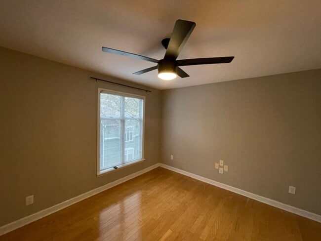Building Photo - Parkridge Lane - ITB Condo Available for P...