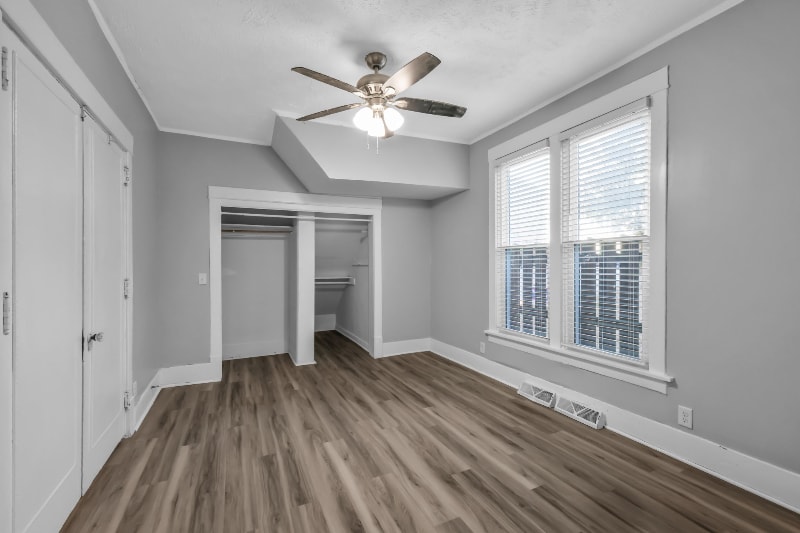 Building Photo - 3860 Dodge St