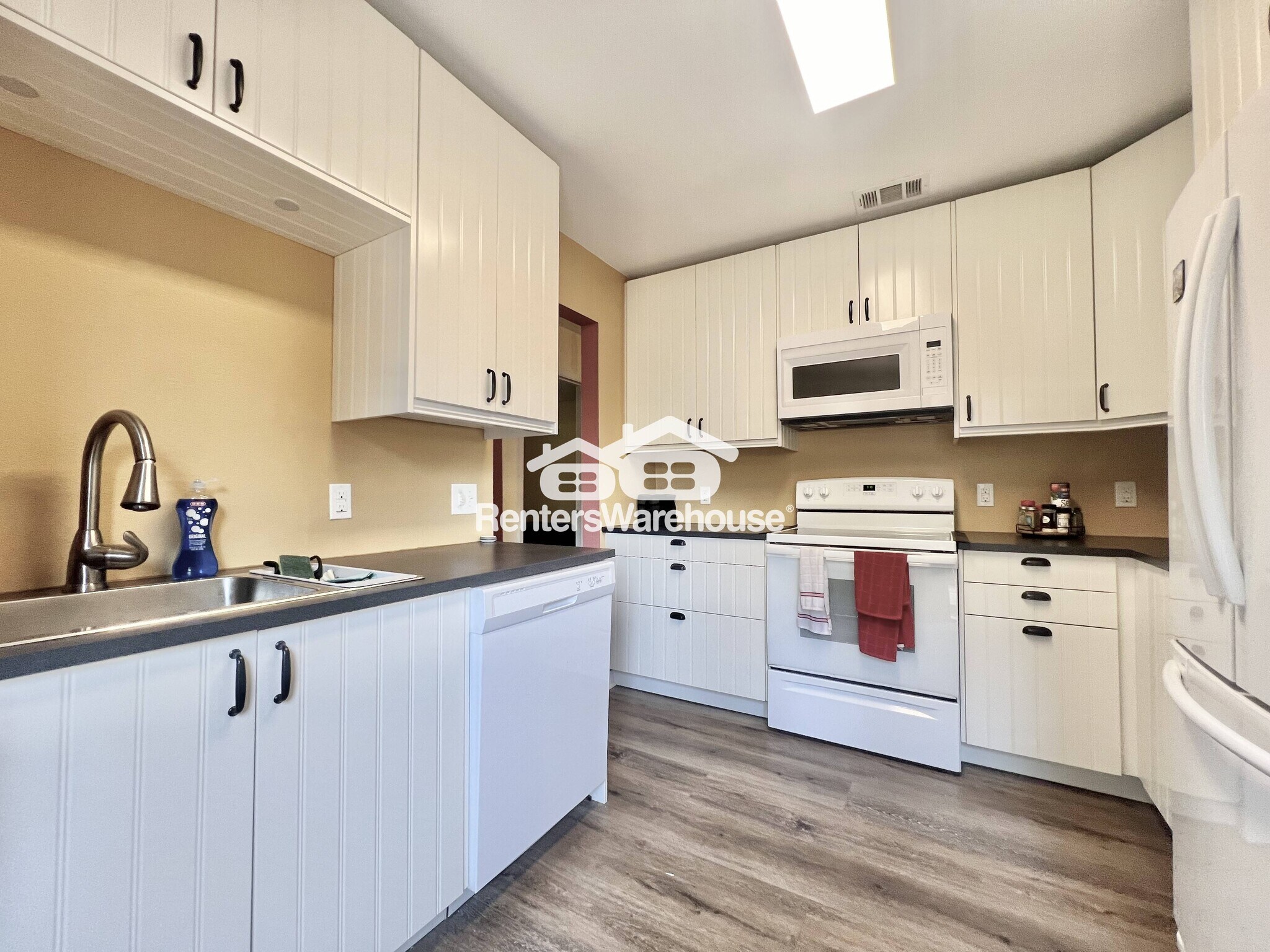 Building Photo - 901 Park Village Cove