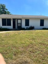 Building Photo - 624 Park Ln