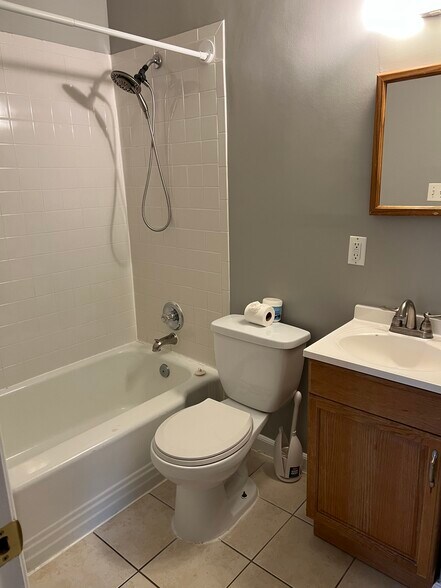 Hall bathroom - 45 Oswego Ave