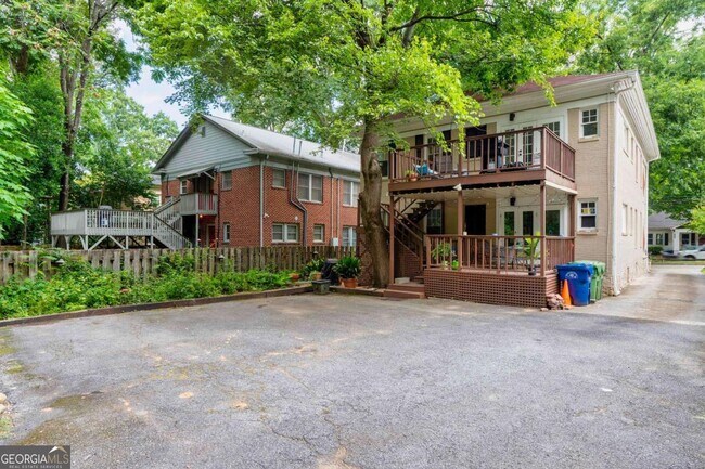 Building Photo - 850 Charles Allen Dr NE