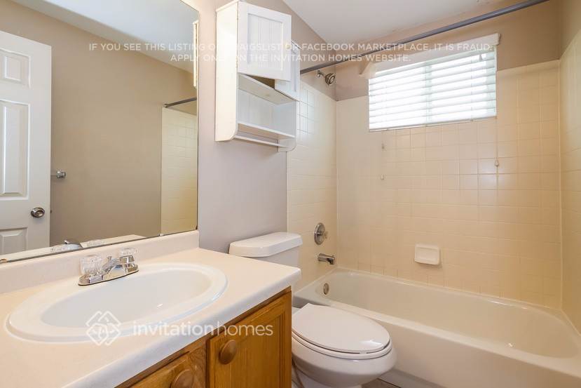 Building Photo - 5388 E 129th Ave