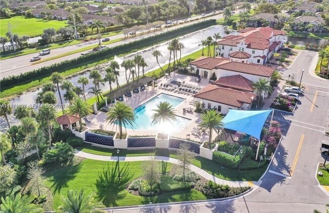 Building Photo - 11351 SW 15th St