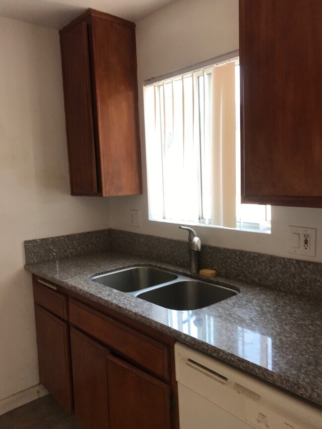 Building Photo - 14249 Friar St