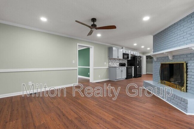 Building Photo - 1505 Fairview St