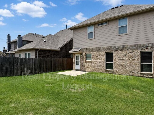 Building Photo - 9929 Pronghorn Rd