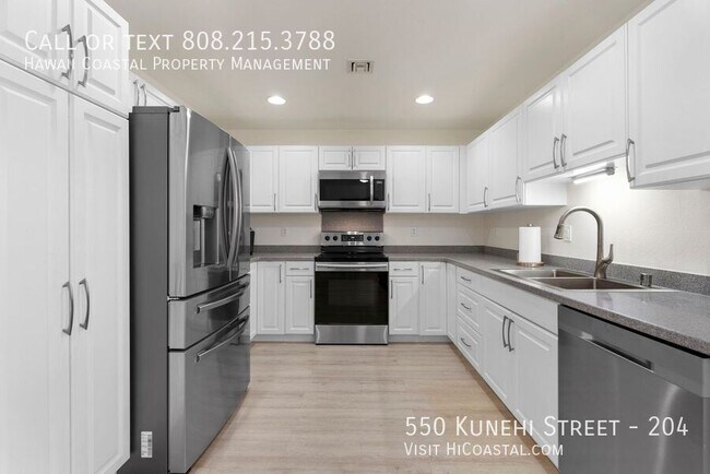 Building Photo - 550 Kunehi St