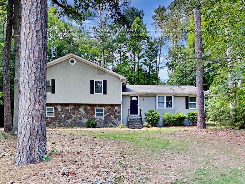 Primary Photo - 4730 Shadybrook Way SE