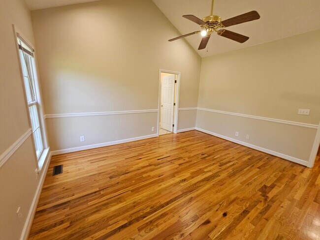 Building Photo - 8638 Reedy Creek Rd