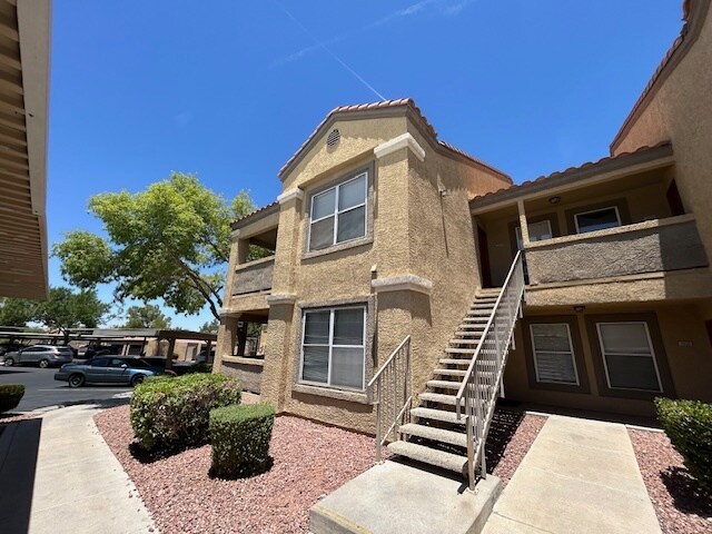 Building Photo - 2300 E Silverado Ranch Blvd