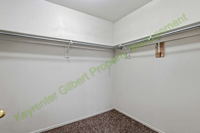 Building Photo - Gilbert 3-Bed / 2.5-Bath Home with Convenient Central Location