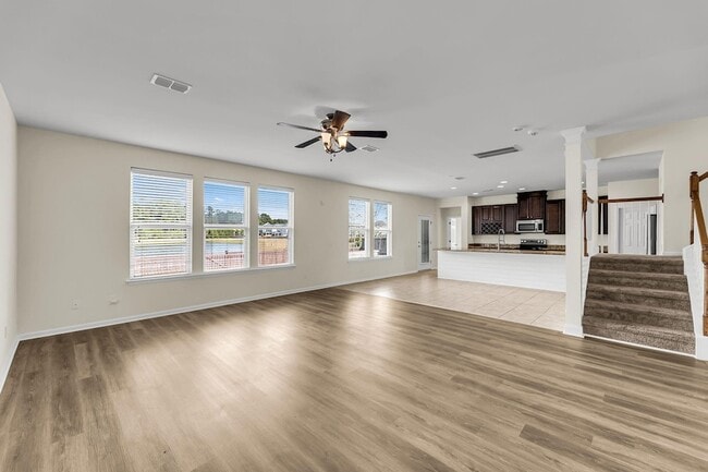 Building Photo - 316 Beachgrass Ln