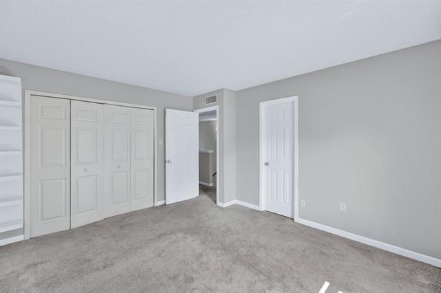 Building Photo - 610 Ridgeline Dr