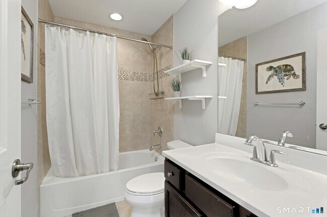 Building Photo - 310 Nutmeg Ln