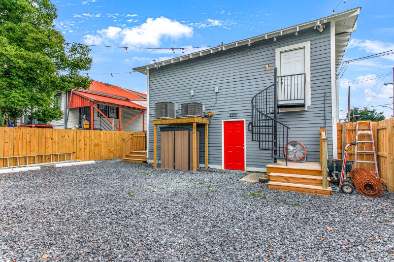 Primary Photo - 2230 Amelia St