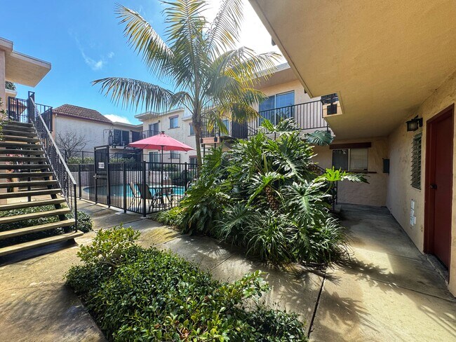 Building Photo - 3966 Cleveland Ave