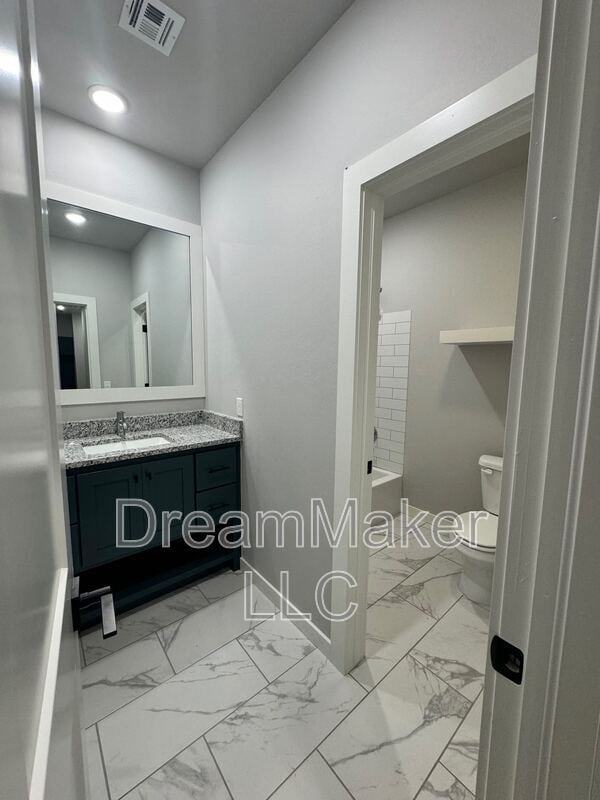 Building Photo - 828 Apple Blossom Wy