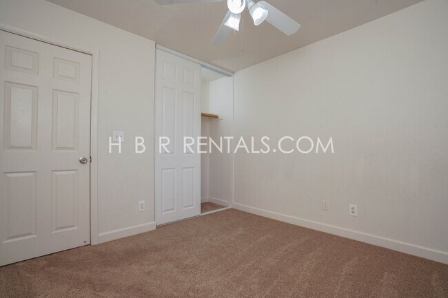 Building Photo - Charming 3-Bed, 2.5-Bath Home in One of Tr...