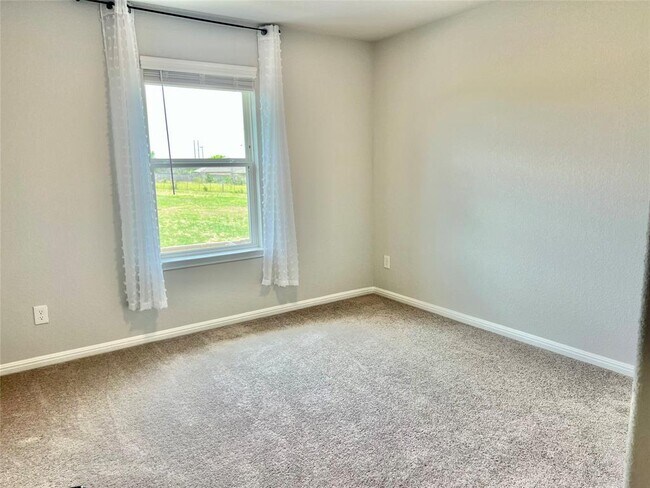 Building Photo - 6554 Marsh Ln