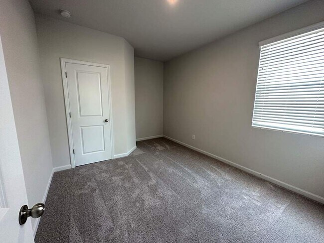 Building Photo - 154 Softwood Ct