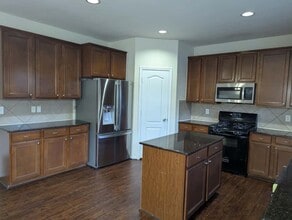 Building Photo - 426 Dockside Terrace