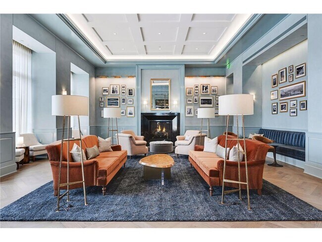 Building Photo - 1111 W River Pkwy