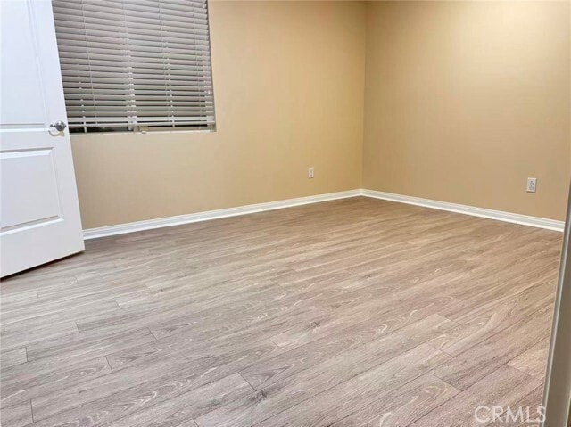 Building Photo - 726 Huron Dr