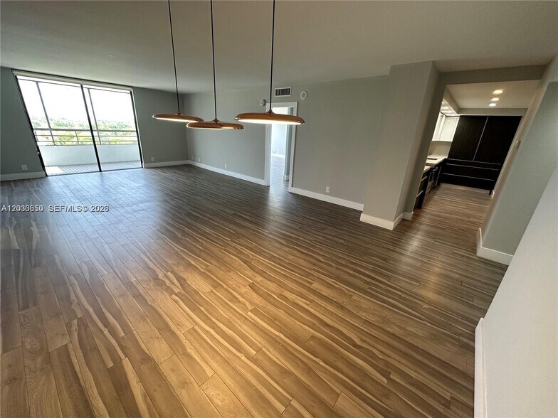 Building Photo - 600 Three Islands Blvd