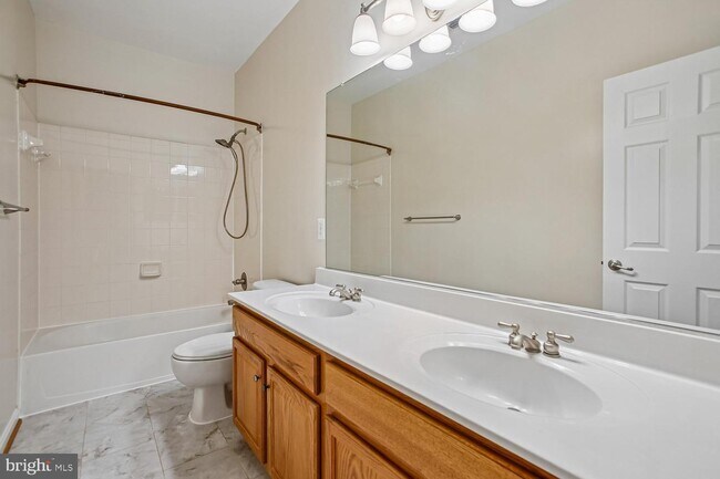 Building Photo - 9063 Galvin Ln