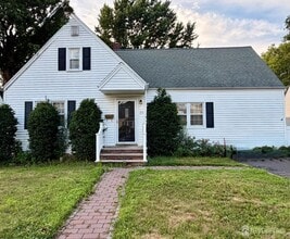 Building Photo - 23 Mayfield Pl
