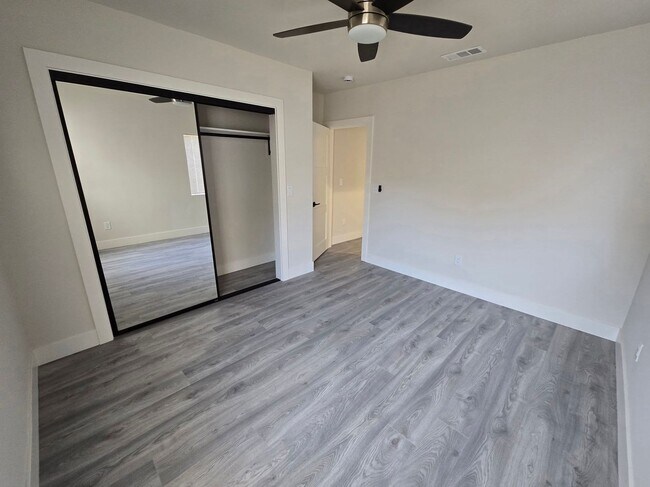 Building Photo - Completely Remodeled Home for Rent – Midtown Sacramento