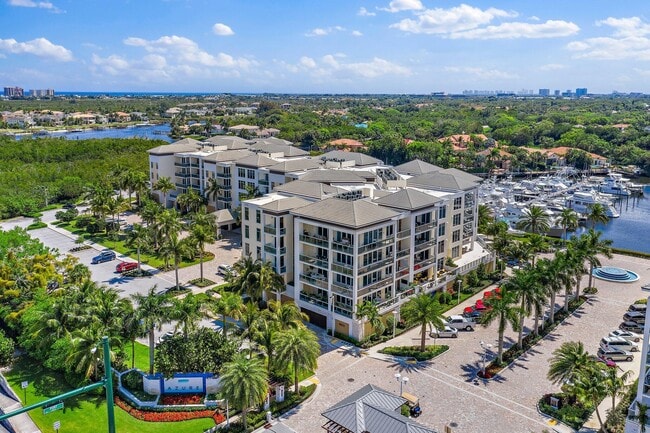 Building Photo - 2700 Donald Ross Rd