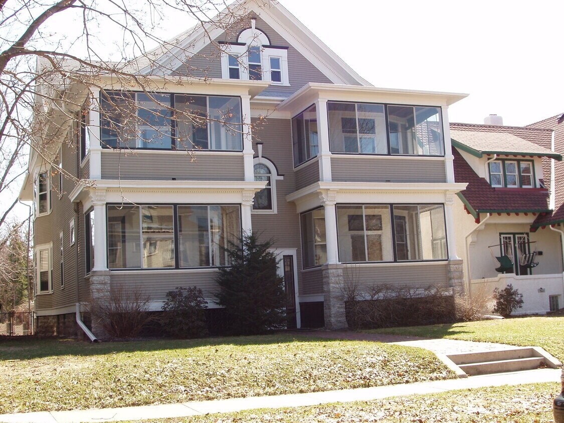 Building Photo - 1032 Portland Ave