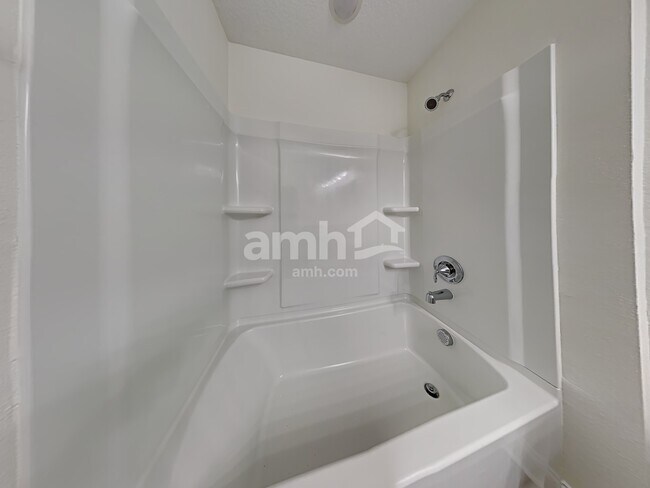 Building Photo - 118 Olivewood Pl