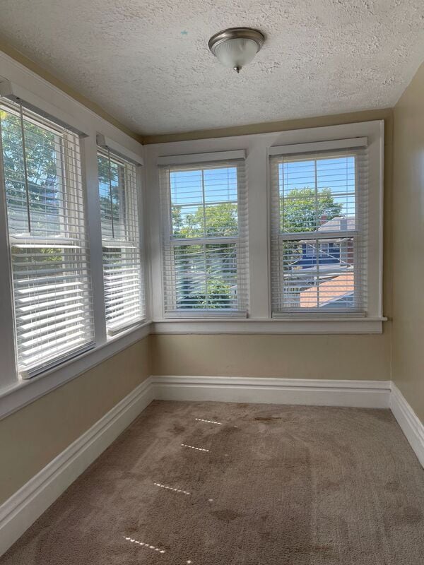 Building Photo - 931-933 E. Whittier Street