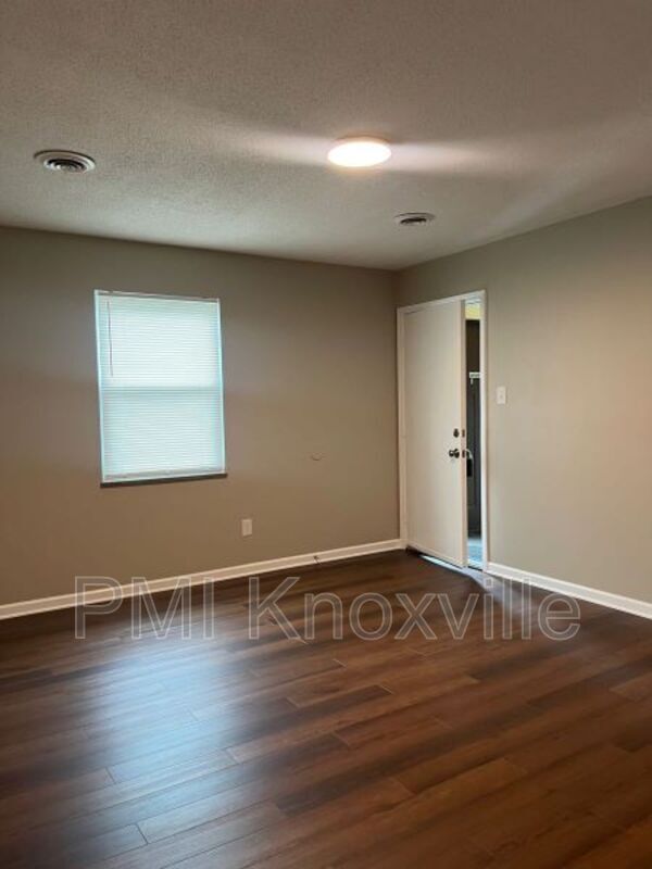 Building Photo - 4818 Cannon Ridge Dr