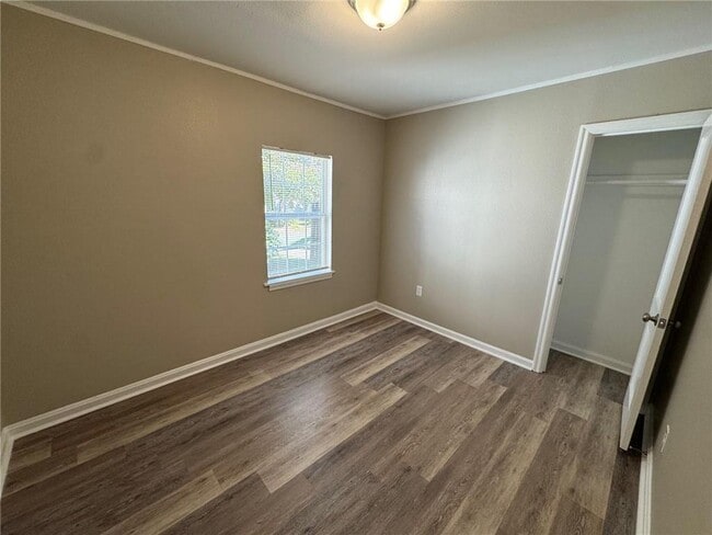 Building Photo - 154 Glenn Ave