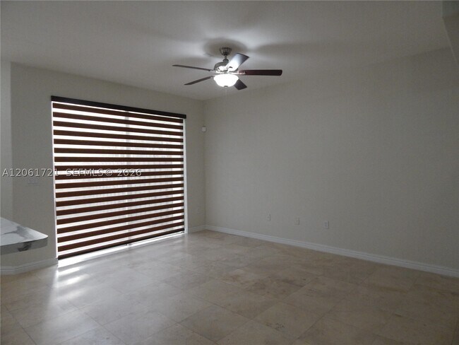 Building Photo - 320 SW 87th Ct