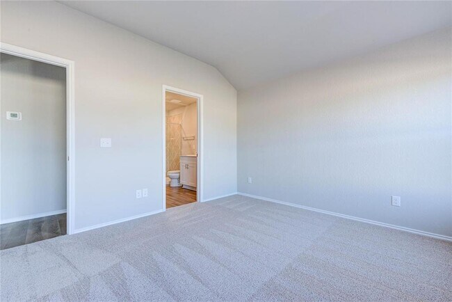 Building Photo - 127 Sterling River Ln