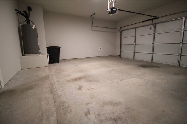 Building Photo - 25504 Starling Ln