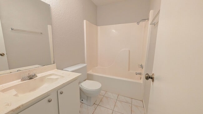 Building Photo - 5913 Sunrise Blvd