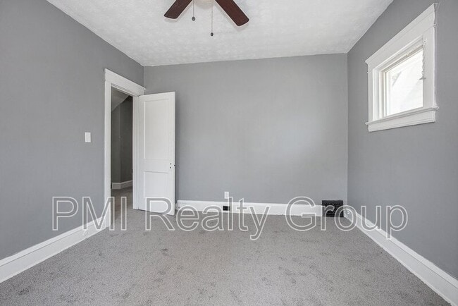 Building Photo - 12203 Castlewood Ave