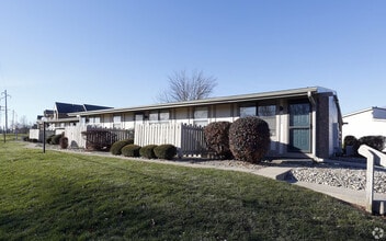 Building Photo - 385 Brunswick-