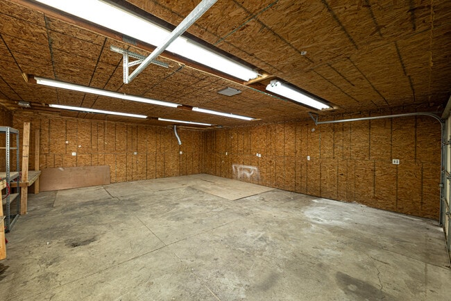 Building Photo - 4705 Jackson St