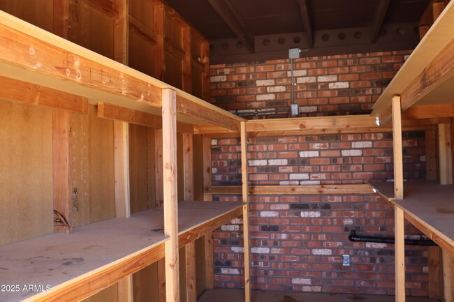 Building Photo - 1841 Lexington Dr