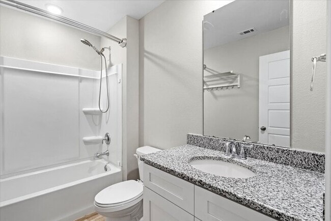 Building Photo - 18401 Elkwood Dr