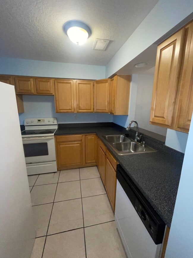 Building Photo - 6024 Indrio Rd