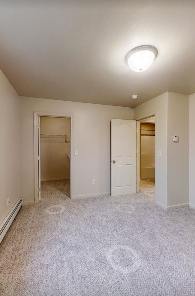 Building Photo - 1447 Joyce Dr